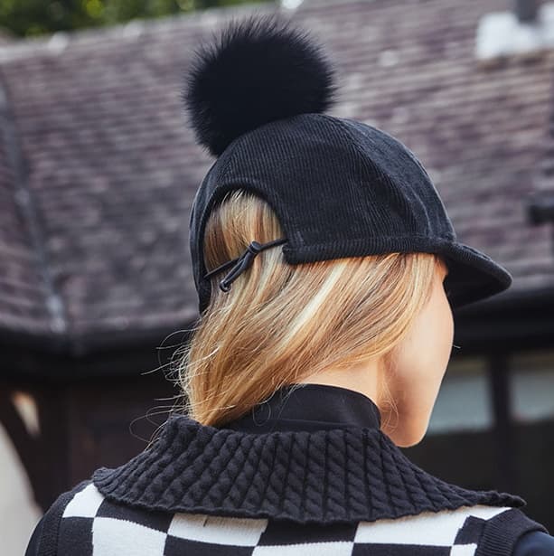 【Women's】Creve9 ファー付きニットキャップ