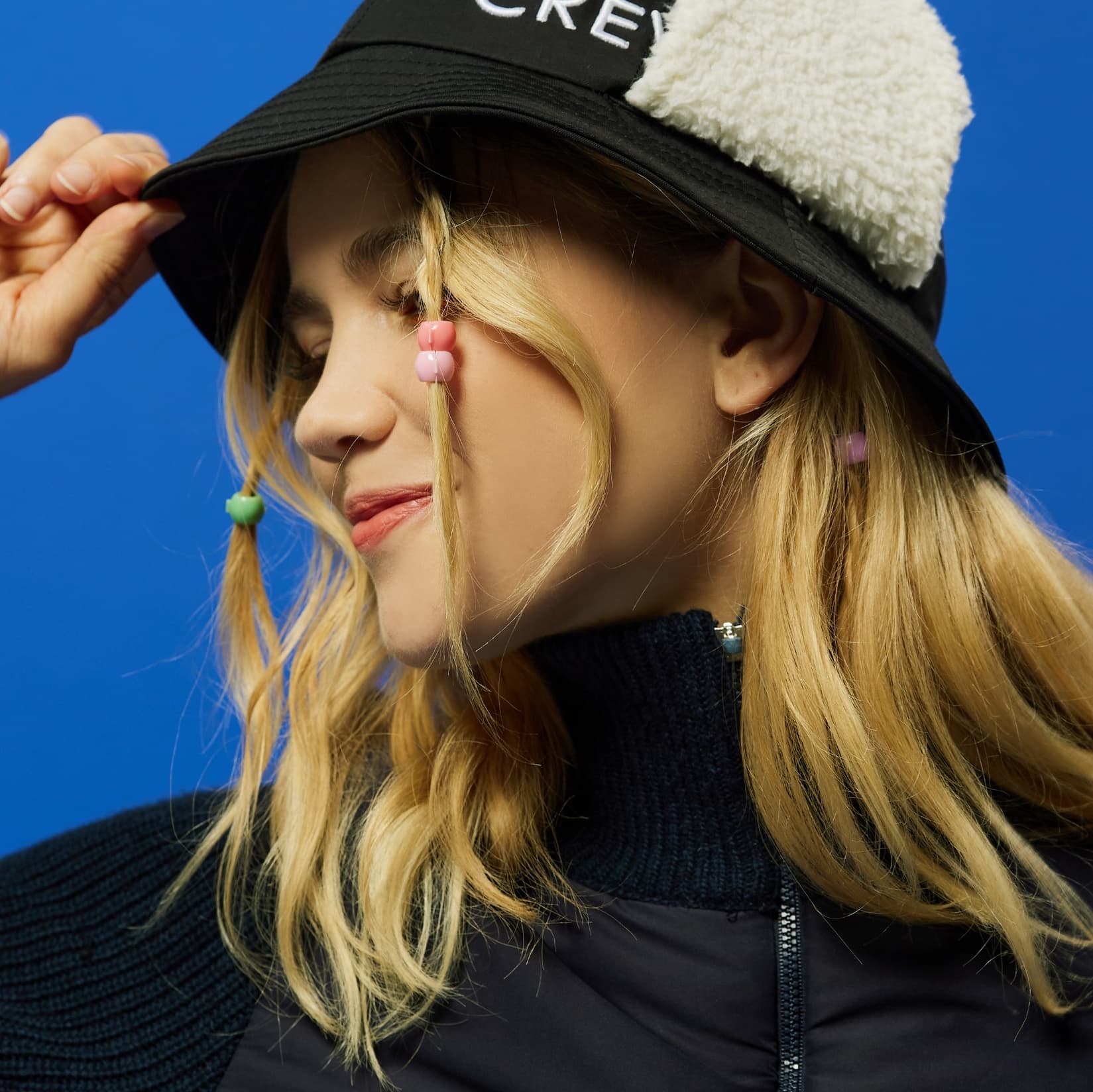 【Unisex】Creve9 イヤーマフ付きバケットハット