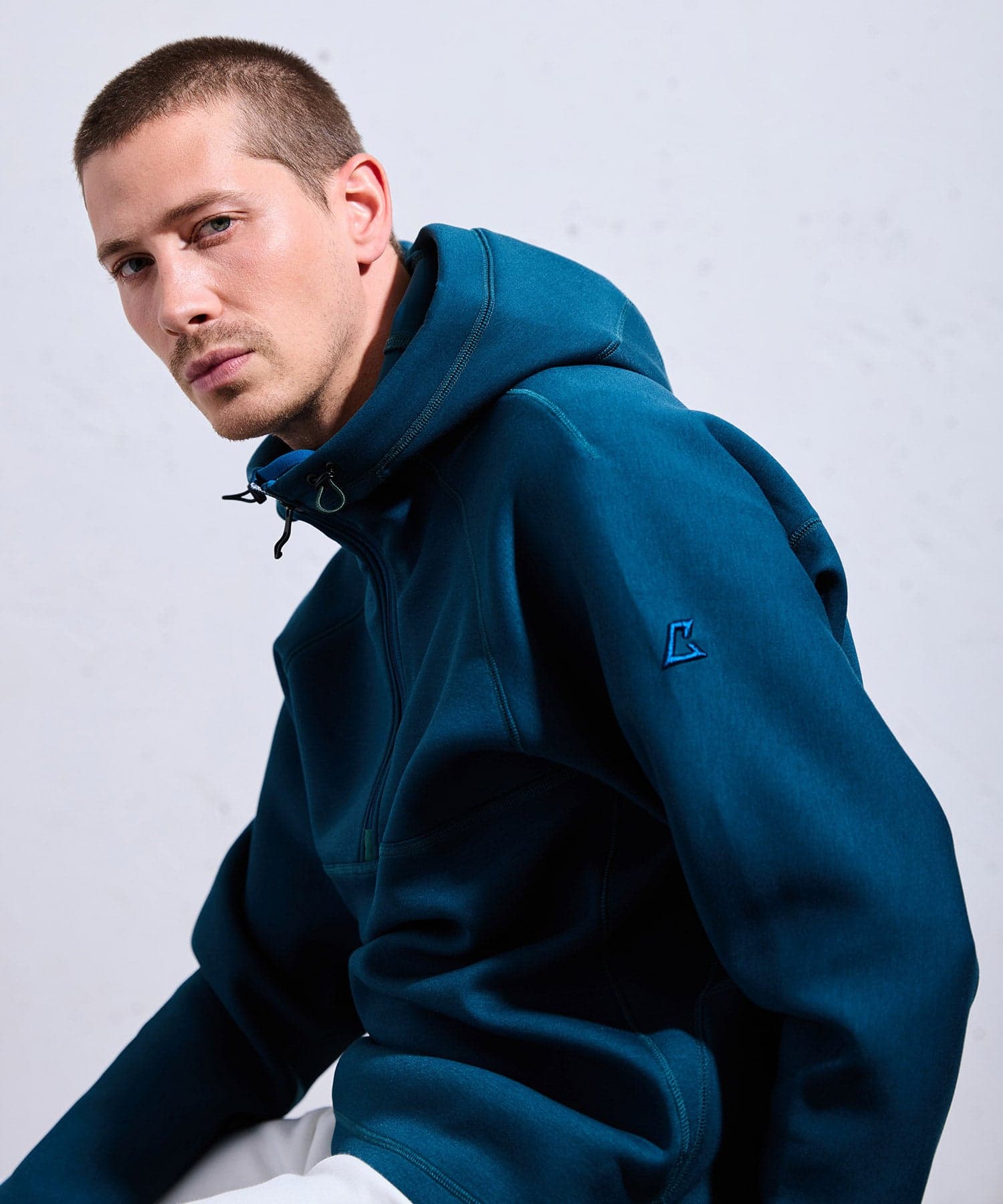 【Men's】テックニット エア フーディ