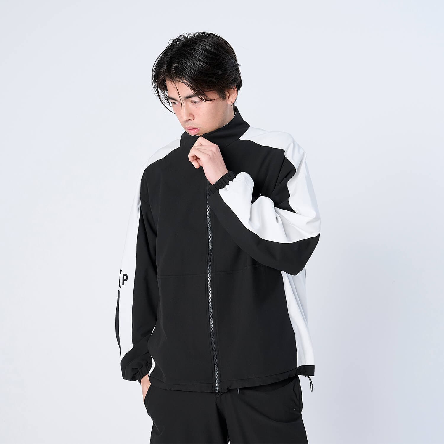 【Unisex】XJK-TRACKS(SOLOTEX® Eco-Hybrid トラックジャケット)