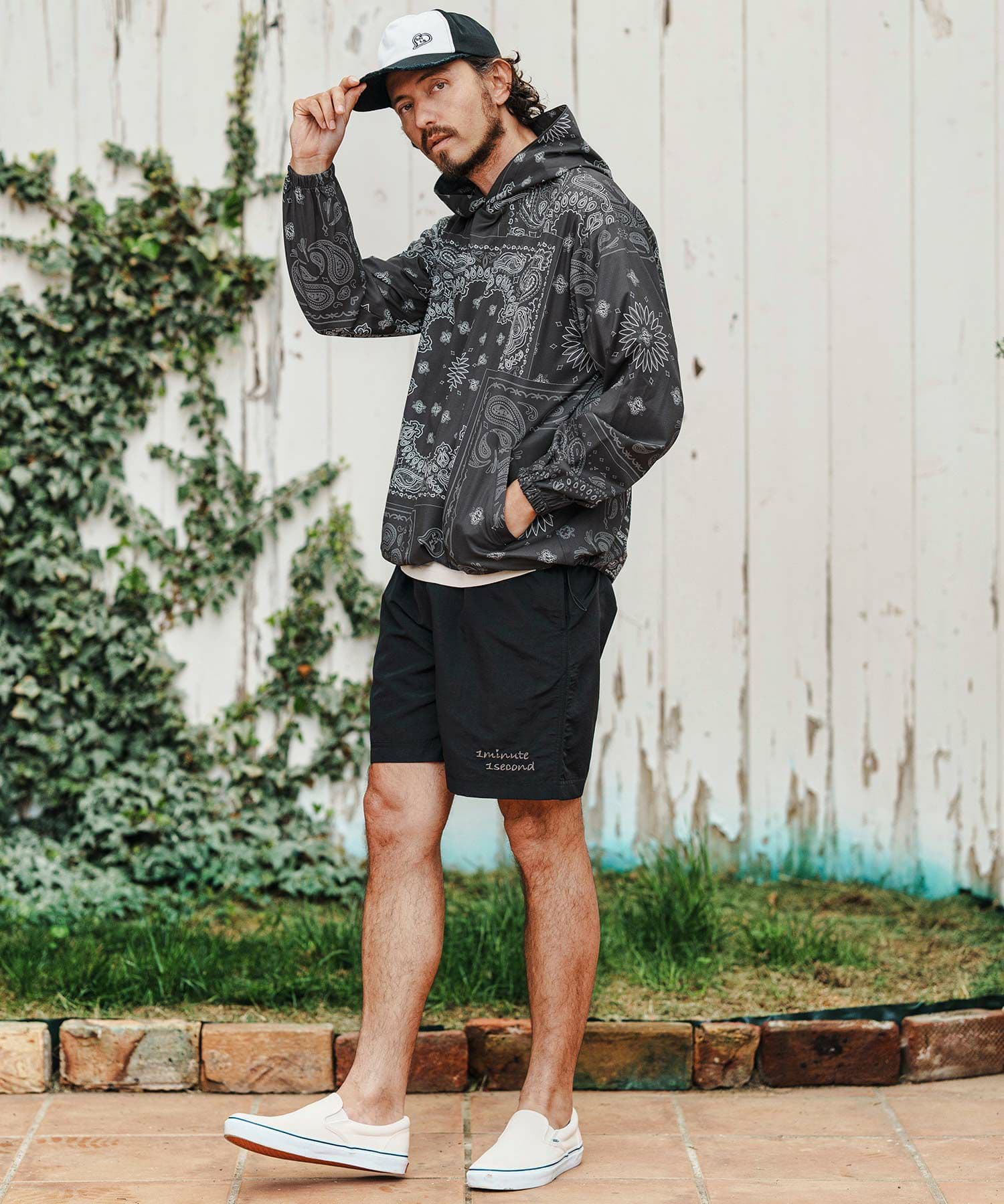 【Men's】ペイズリー柄フーディーブルゾン