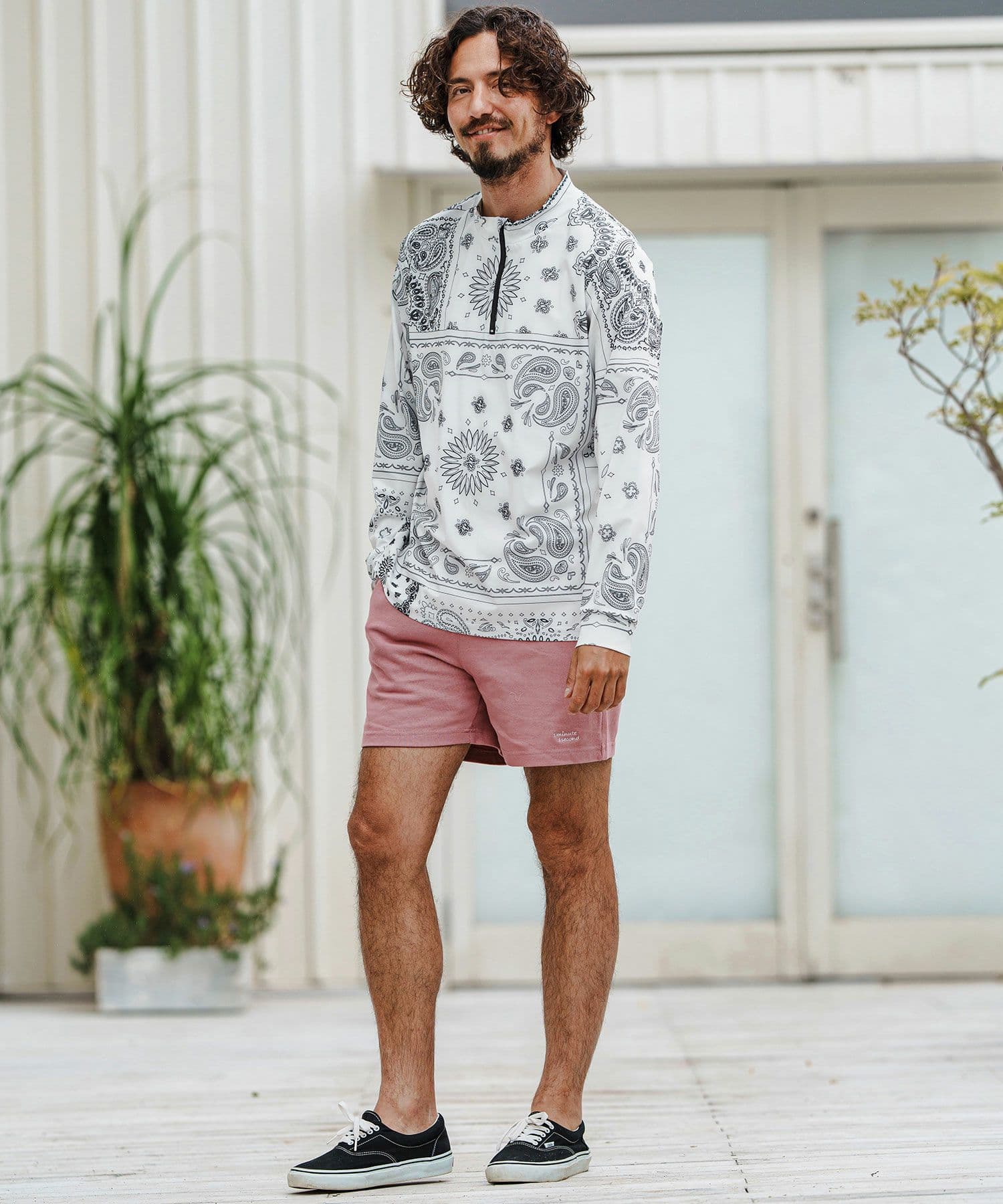 【Men's】ペイズリー柄ジップモックネックカットソー