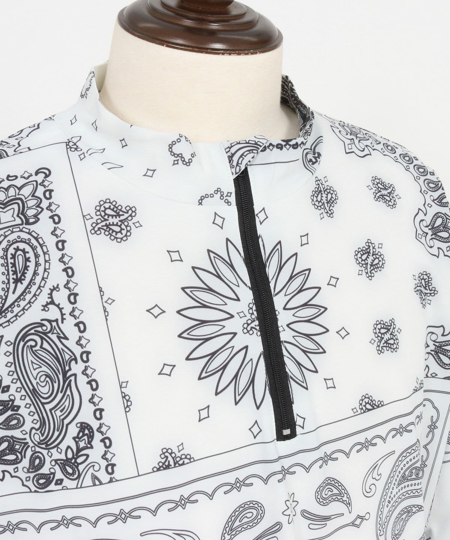 【Men's】ペイズリー柄ジップモックネックカットソー