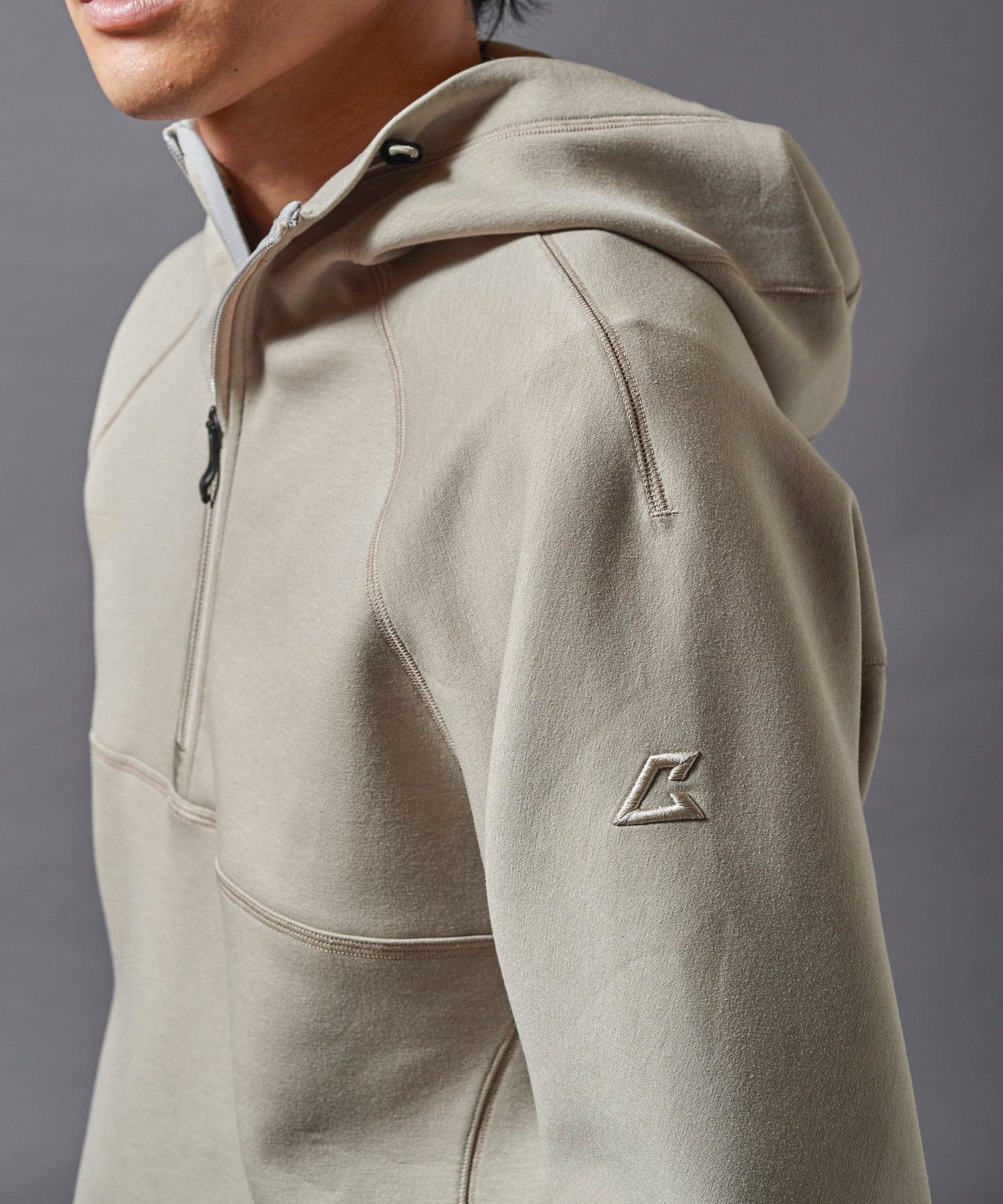 【Men's】テックニット エア フーディ