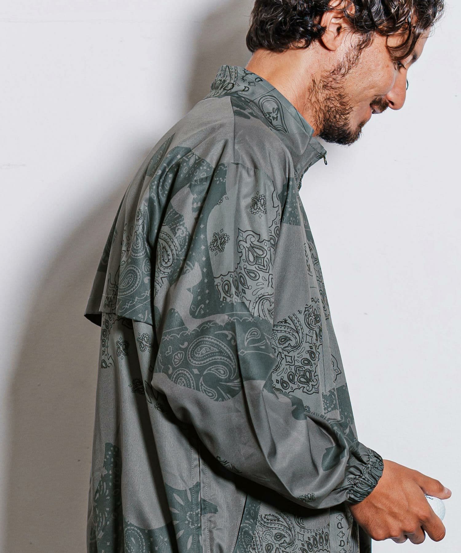 【Men's】カモフラージュペイズリー柄ハイネックジップブルゾン