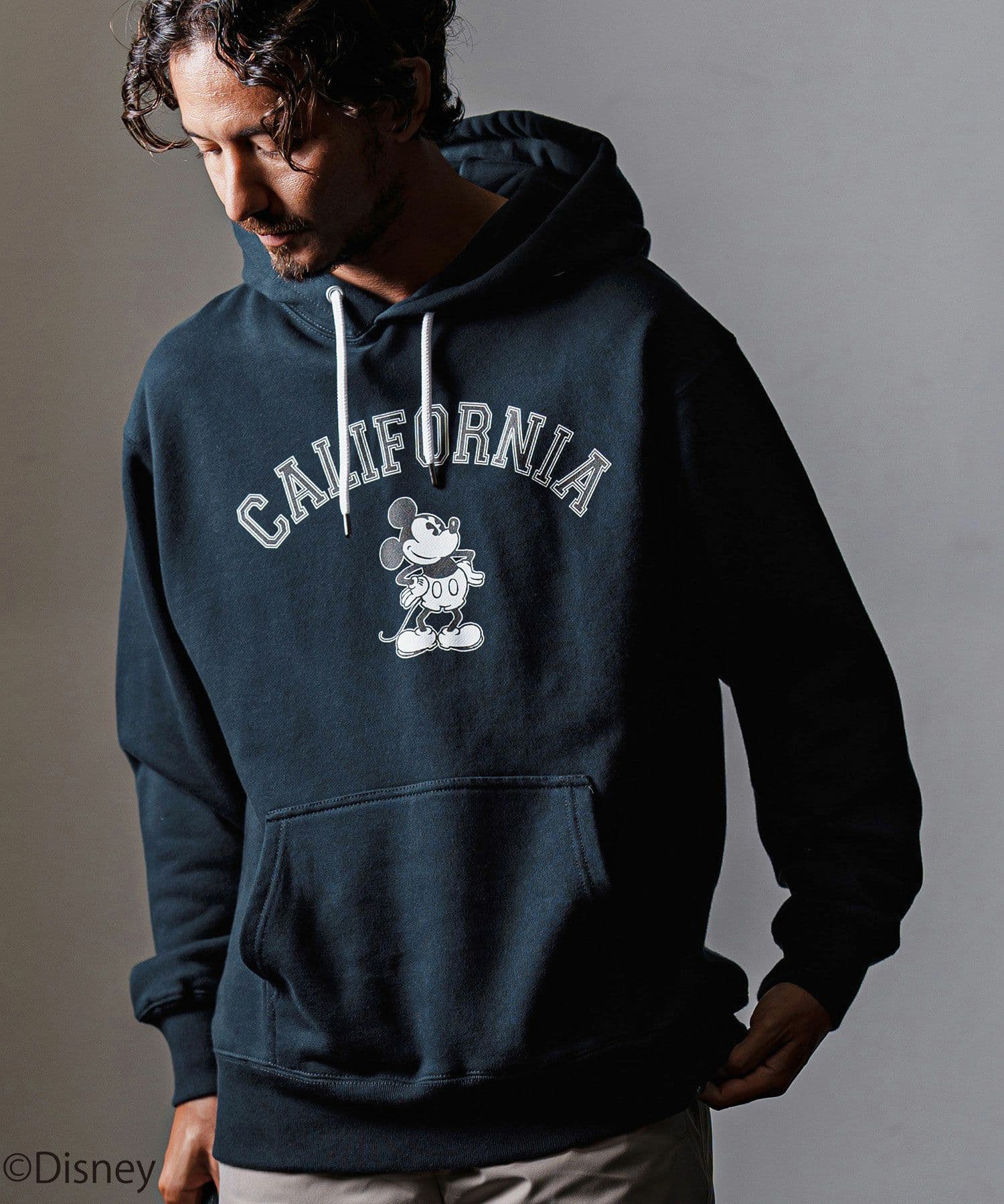 【Men's】ミッキーマウスプリントパーカー