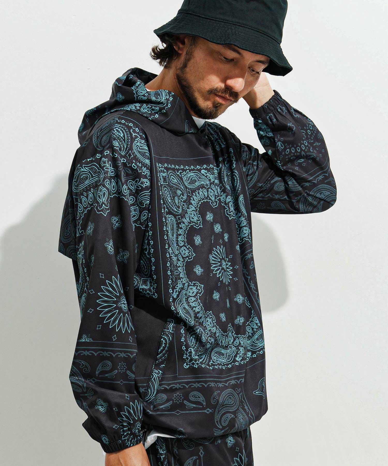 【Men's】ペイズリー柄フーディーブルゾン