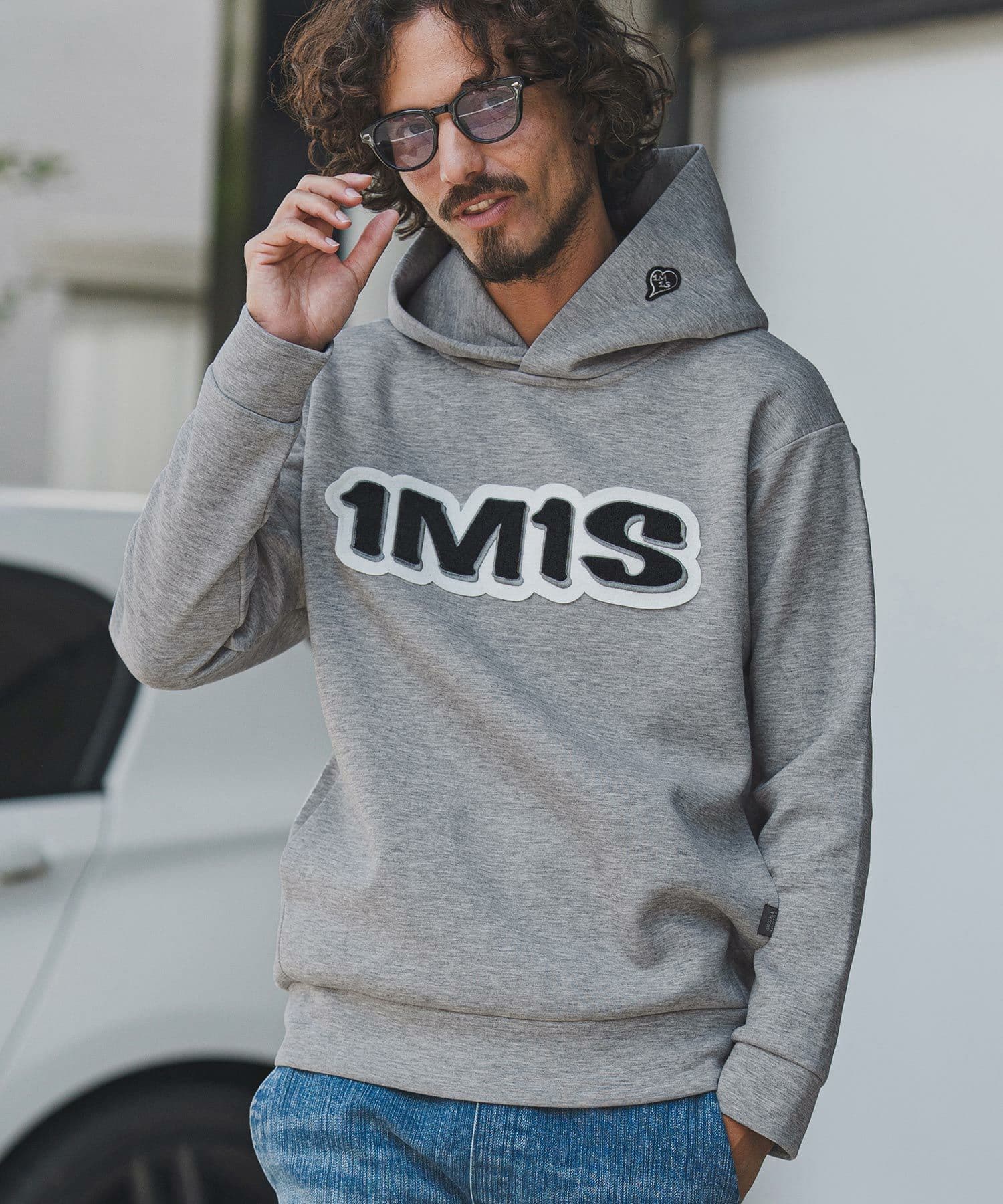 【Men's】サガラ刺繍ダンボールパーカー