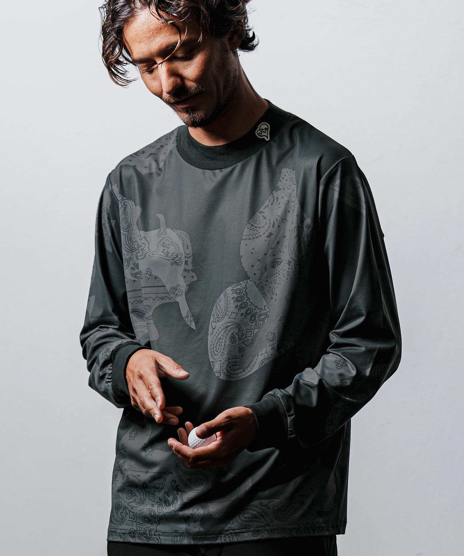 【Men's】カモフラージュペイズリー柄長袖モックネックカットソー