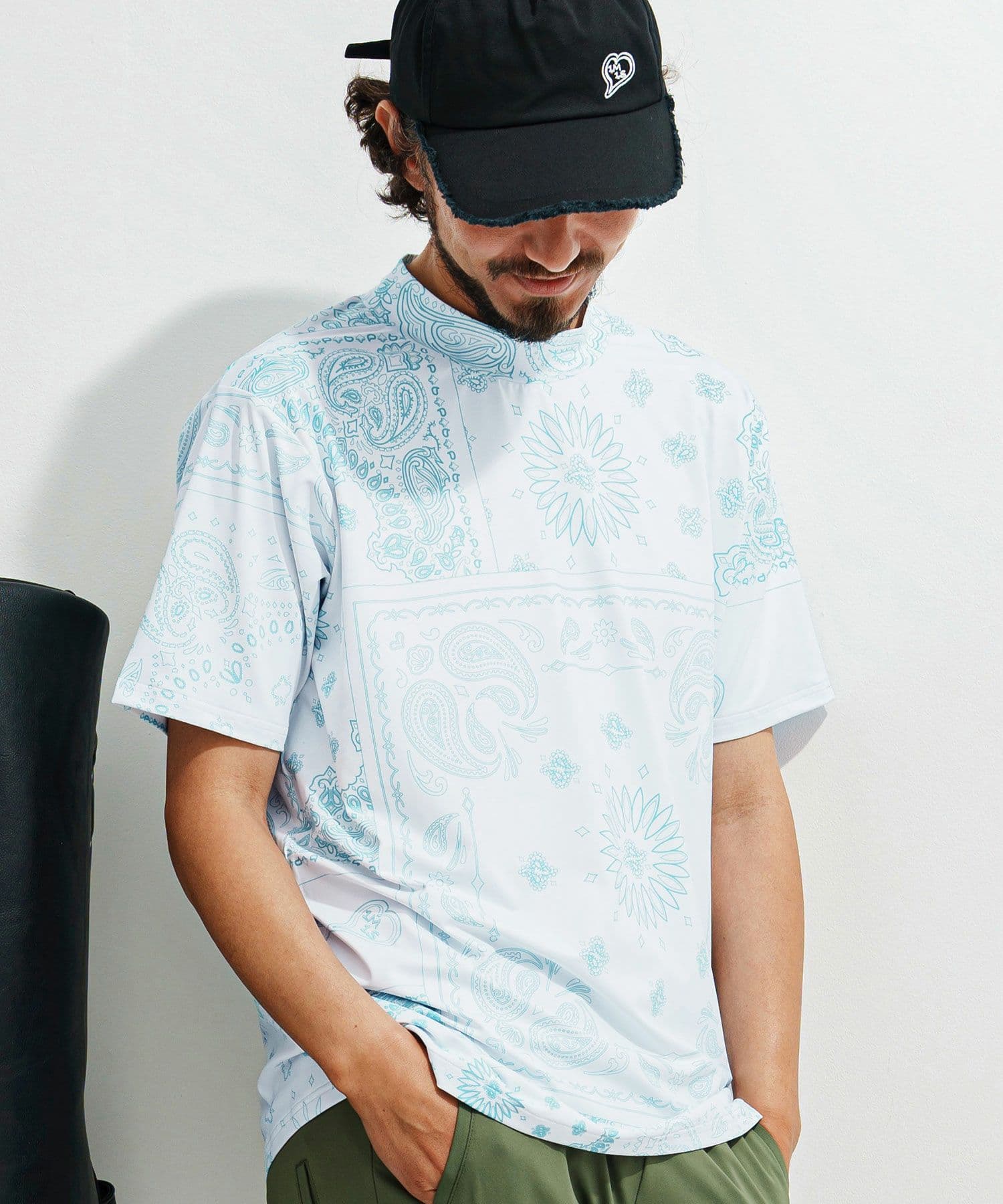 【Men's】ペイズリー柄半袖モックネック