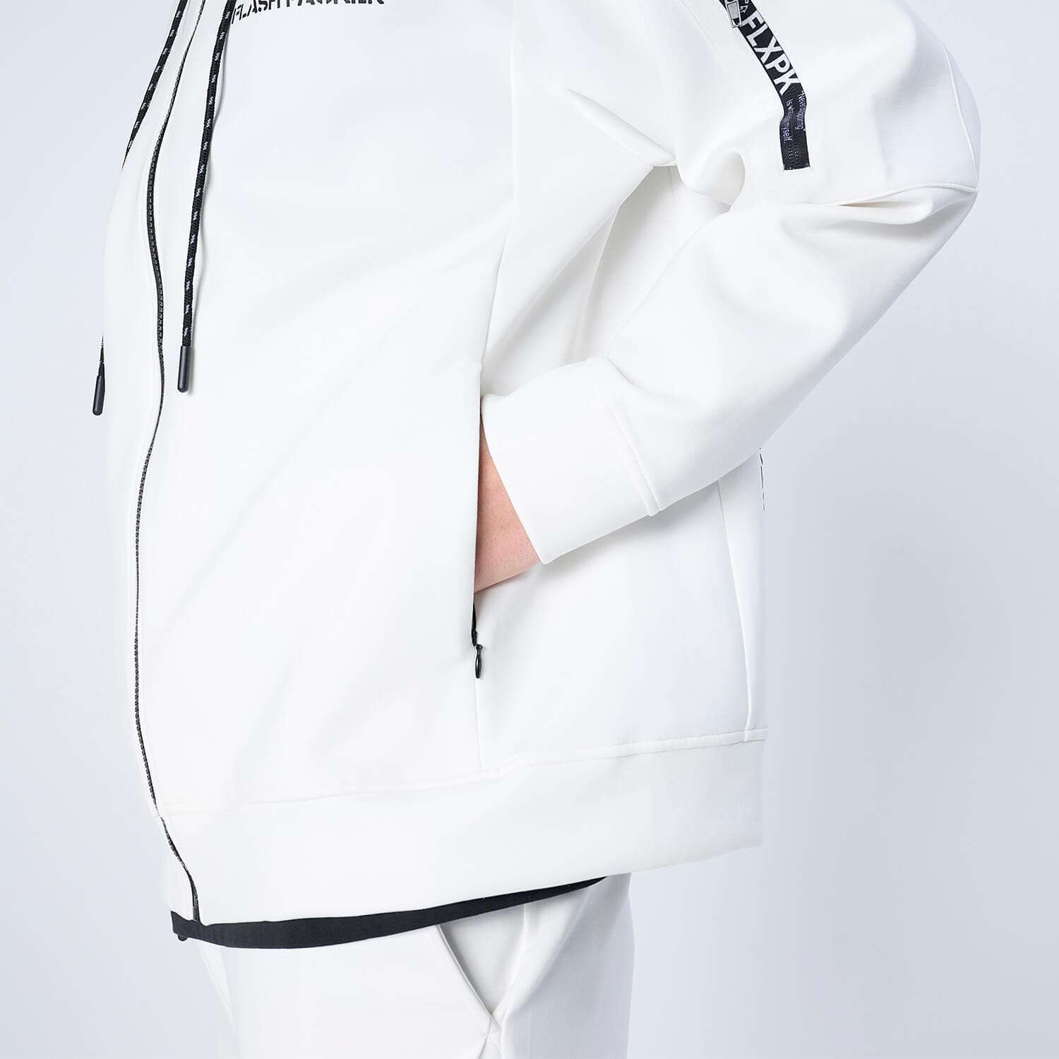 【Unisex】XP-AIR PARKA エアテンション® ジップパーカー