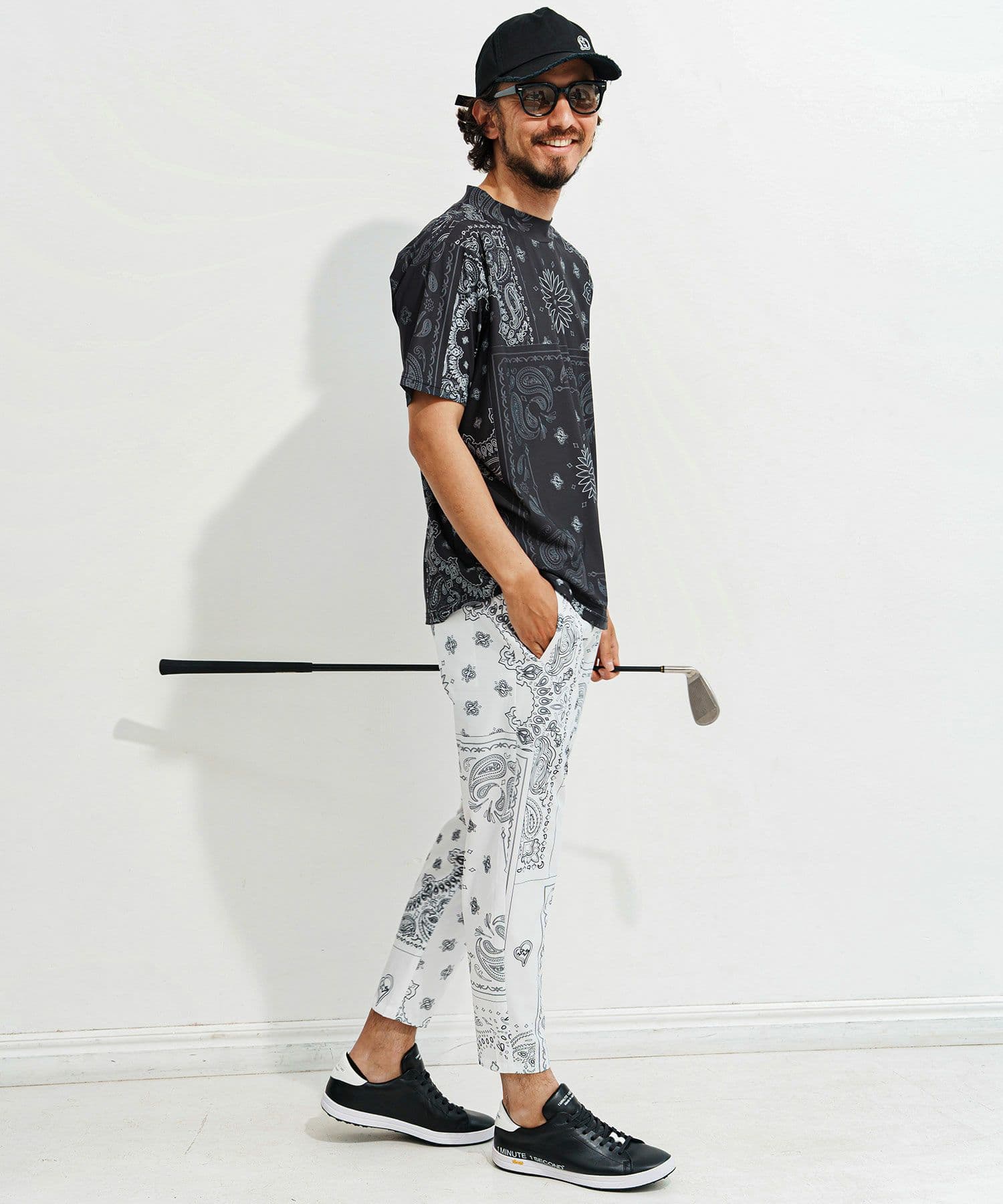 【Men's】ペイズリー柄テーパードパンツ
