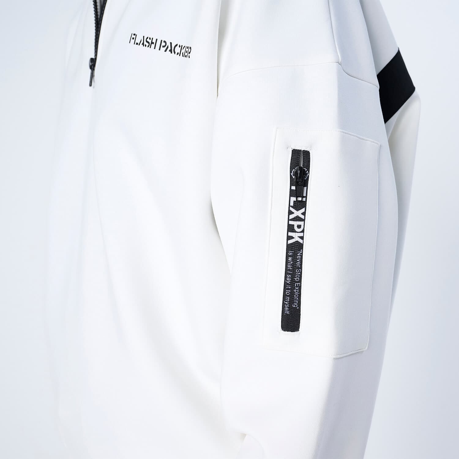 【Unisex】XP-AIR HALFZIP エアテンション® ハーフジップスウェット