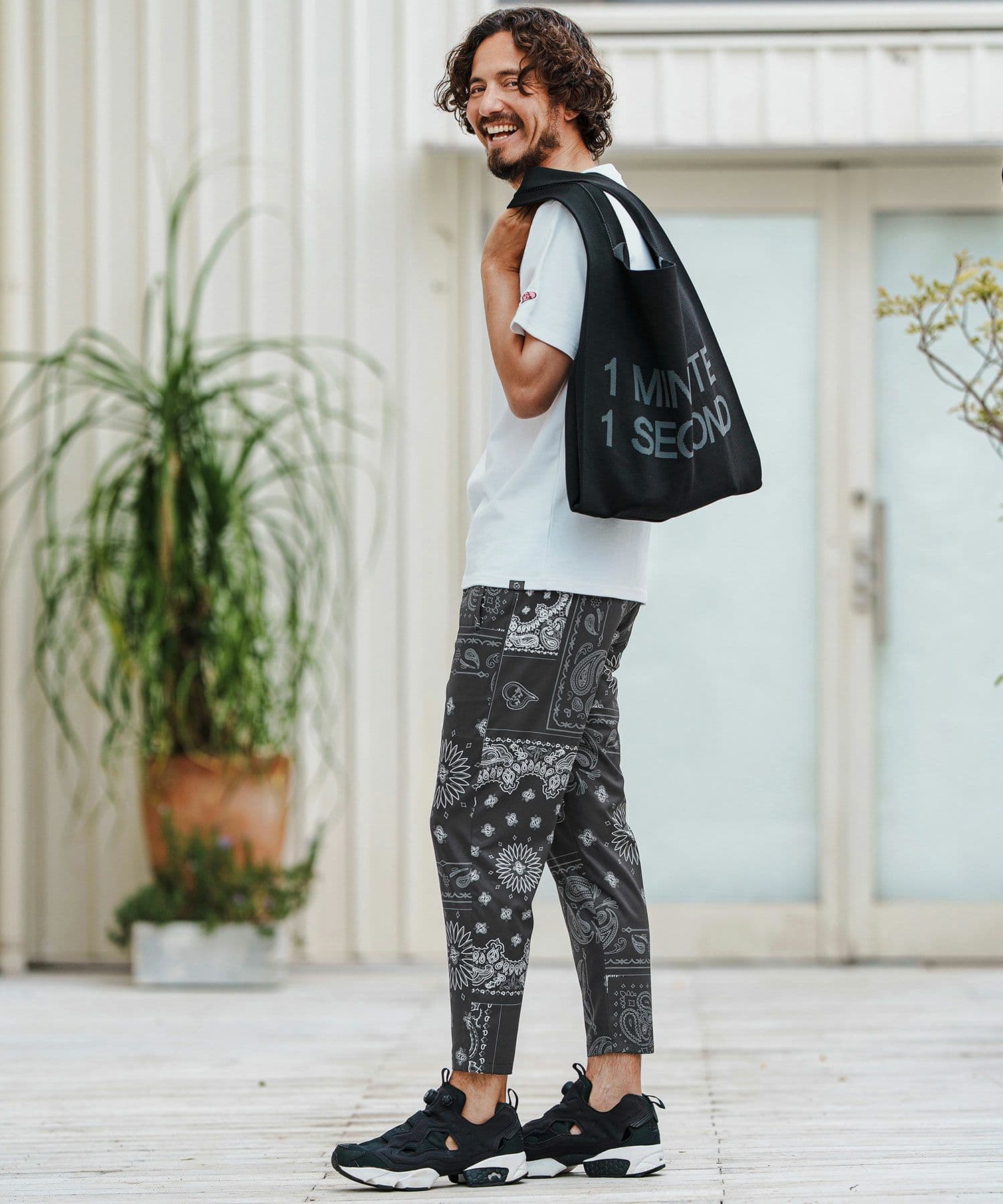 【Men's】ペイズリー柄テーパードパンツ