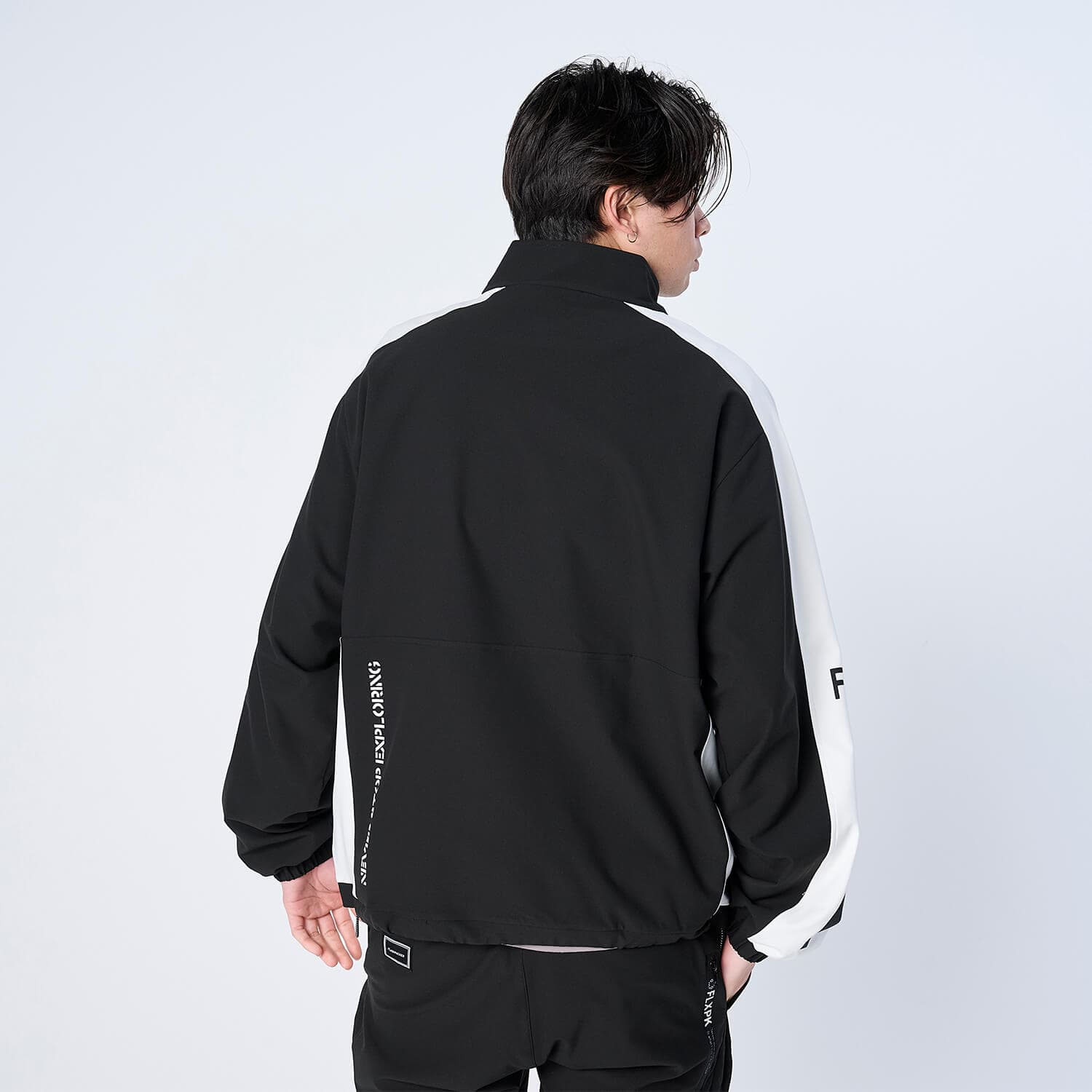 【Unisex】XJK-TRACKS(SOLOTEX® Eco-Hybrid トラックジャケット)