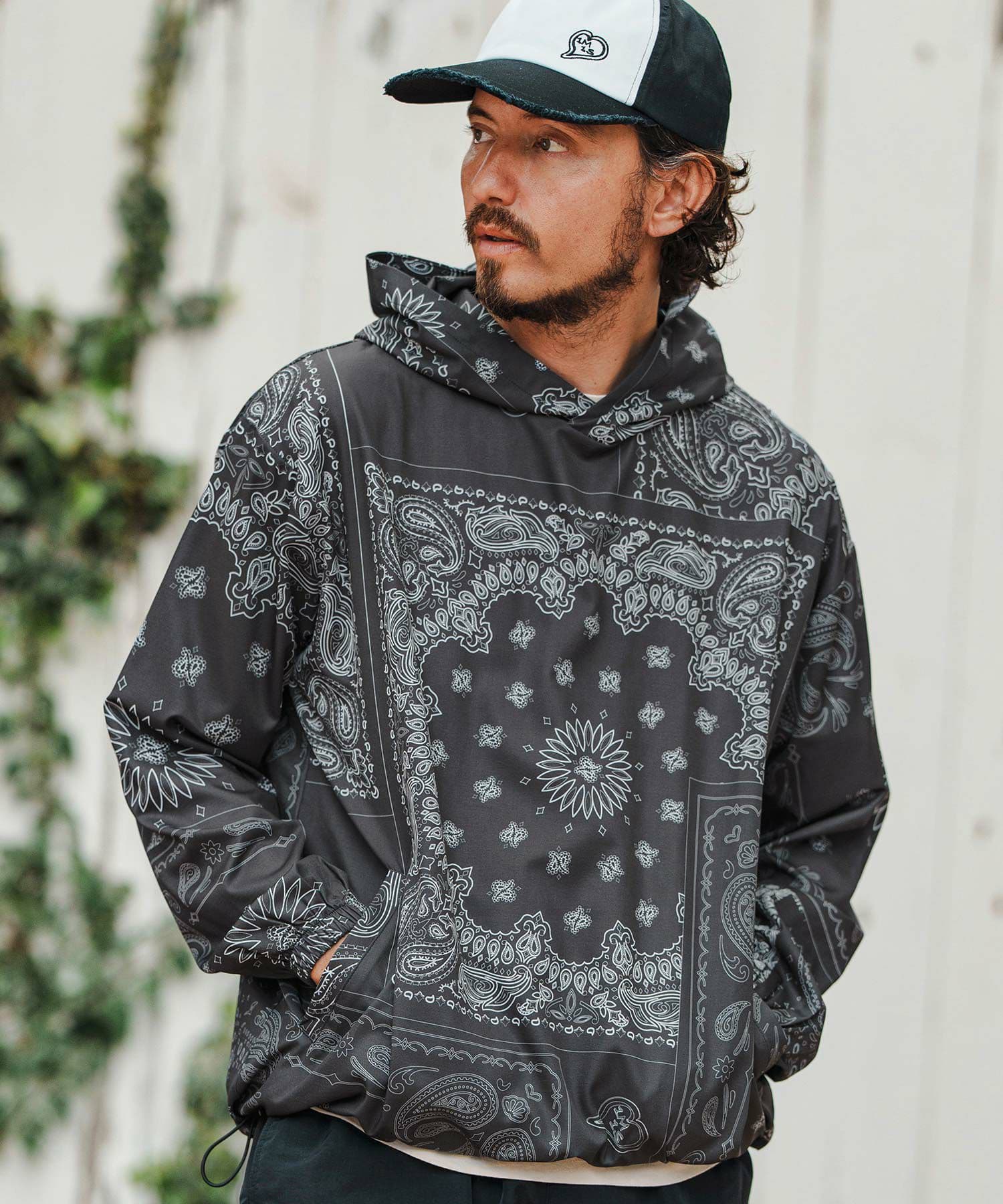 【Men's】ペイズリー柄フーディーブルゾン
