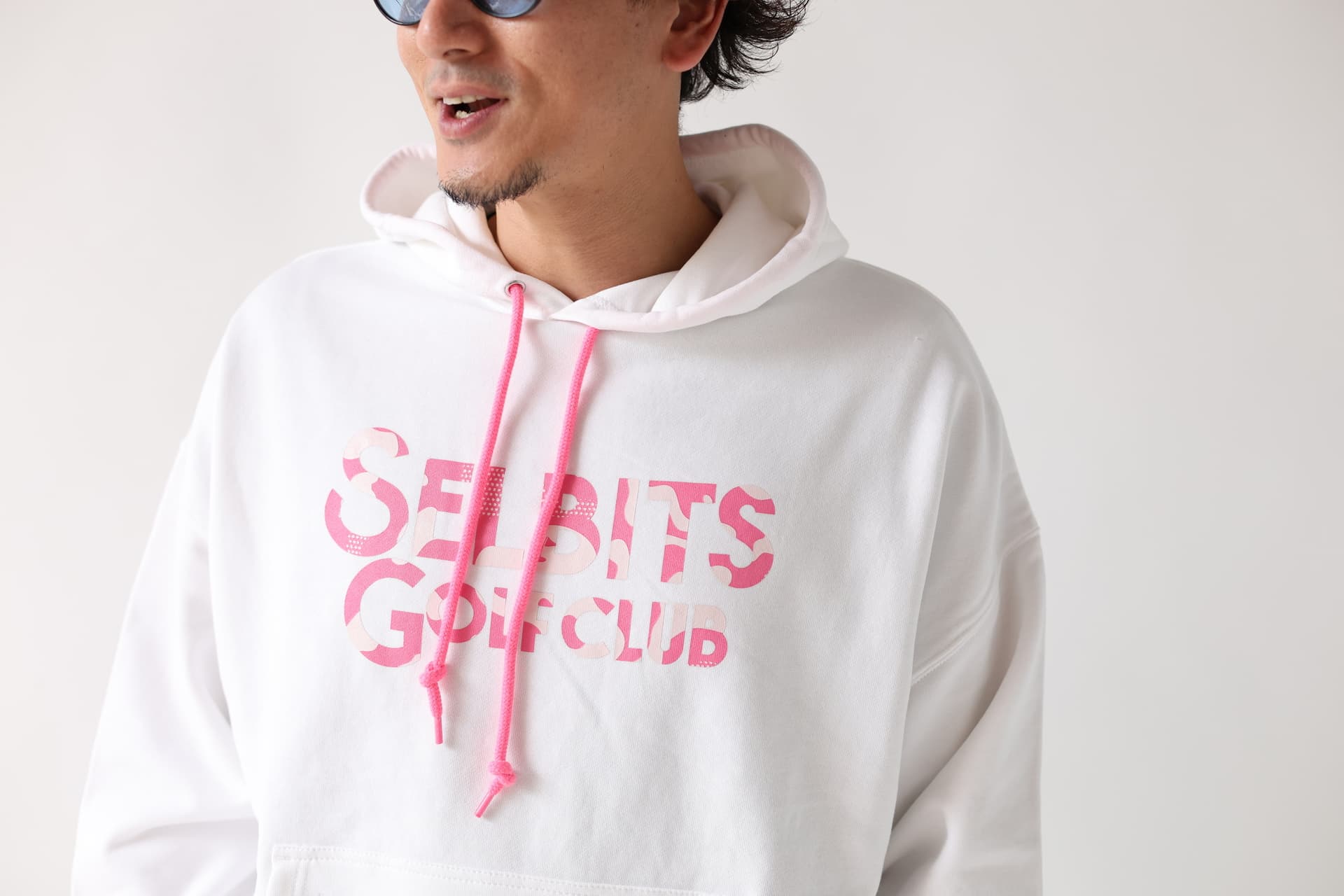 【Unisex】LOGO PINK CAMOUFLAGE PARKA ”white”