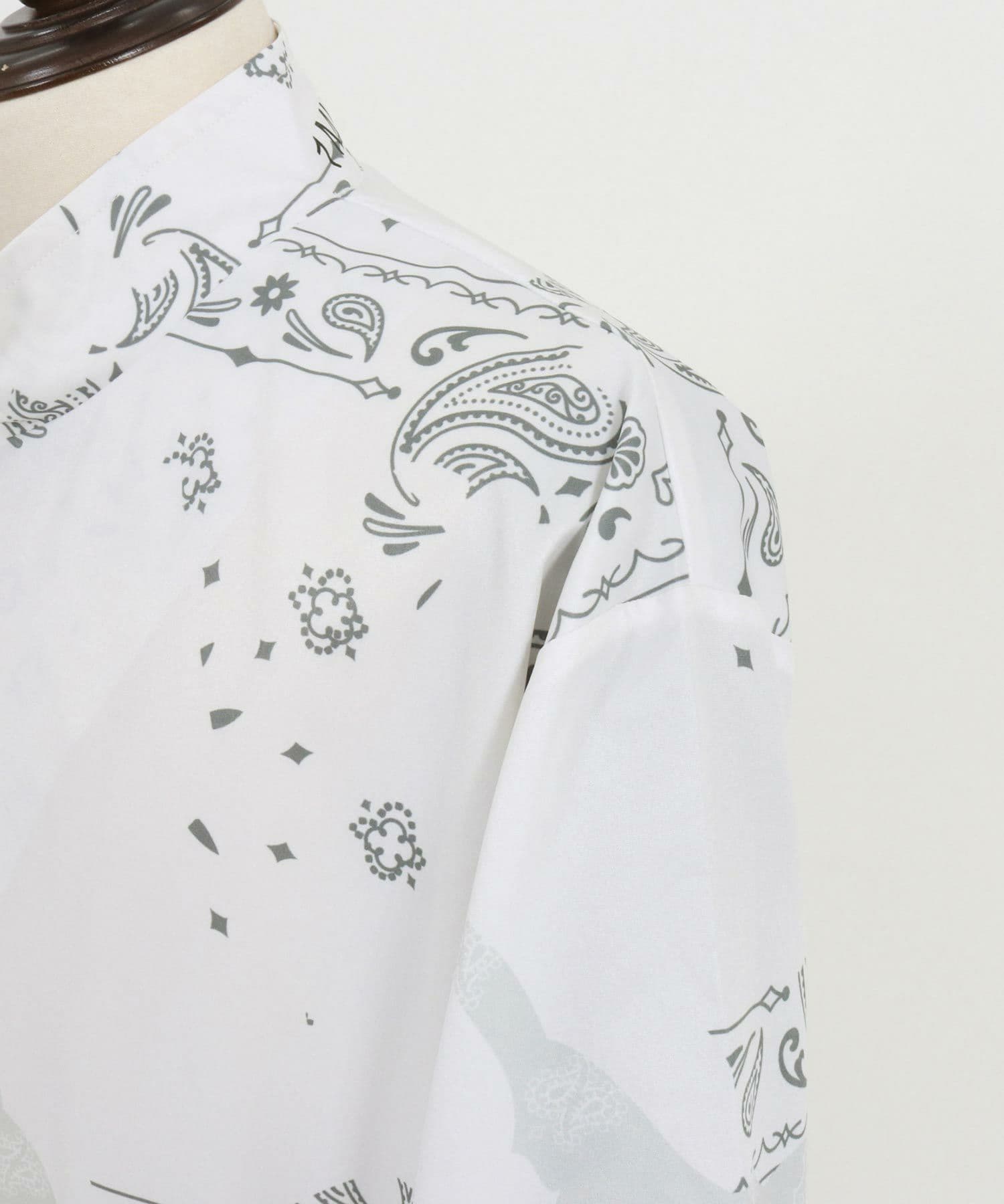 【Men's】カモフラージュペイズリー柄ハイネックジップブルゾン