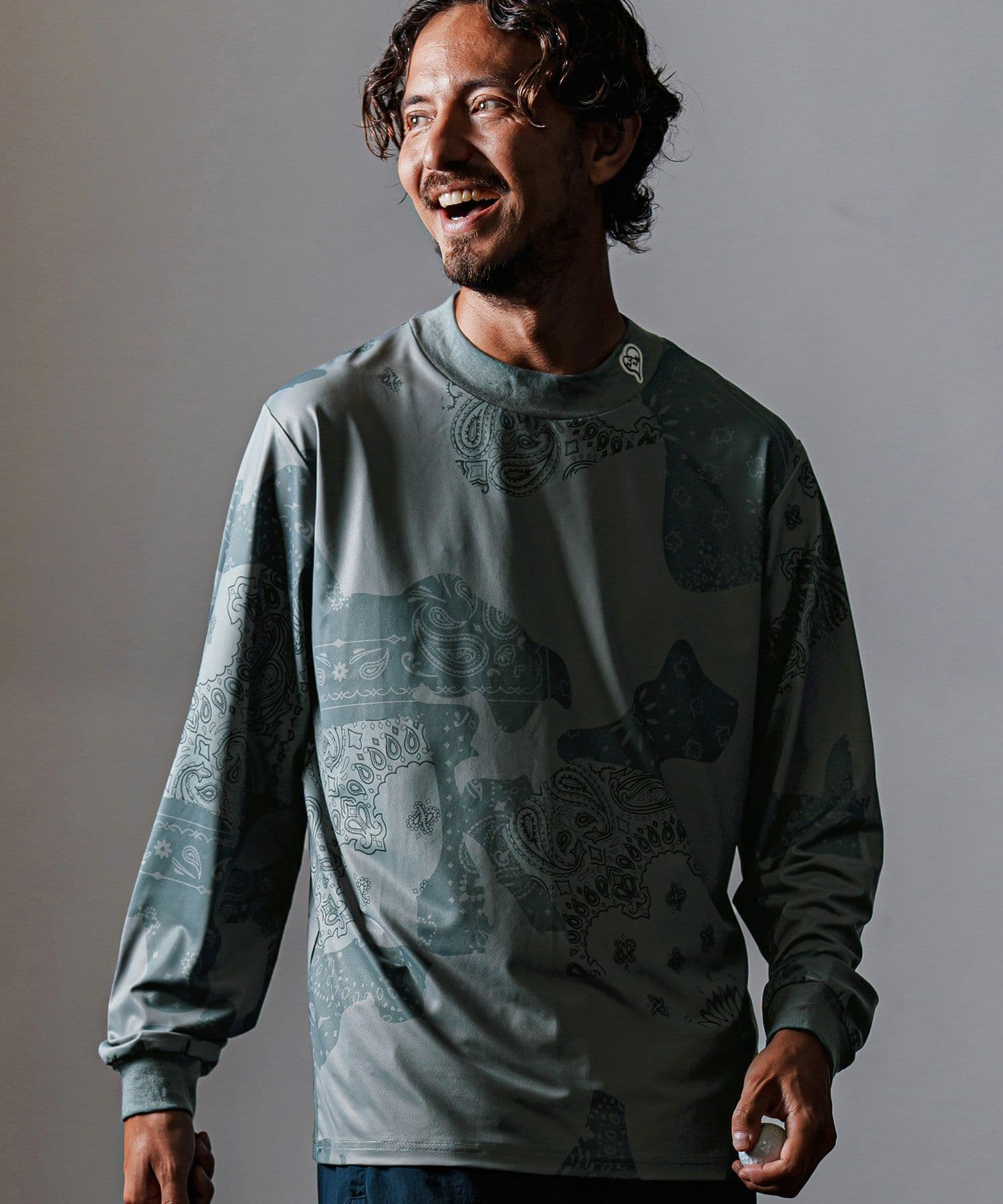 【Men's】カモフラージュペイズリー柄長袖モックネックカットソー