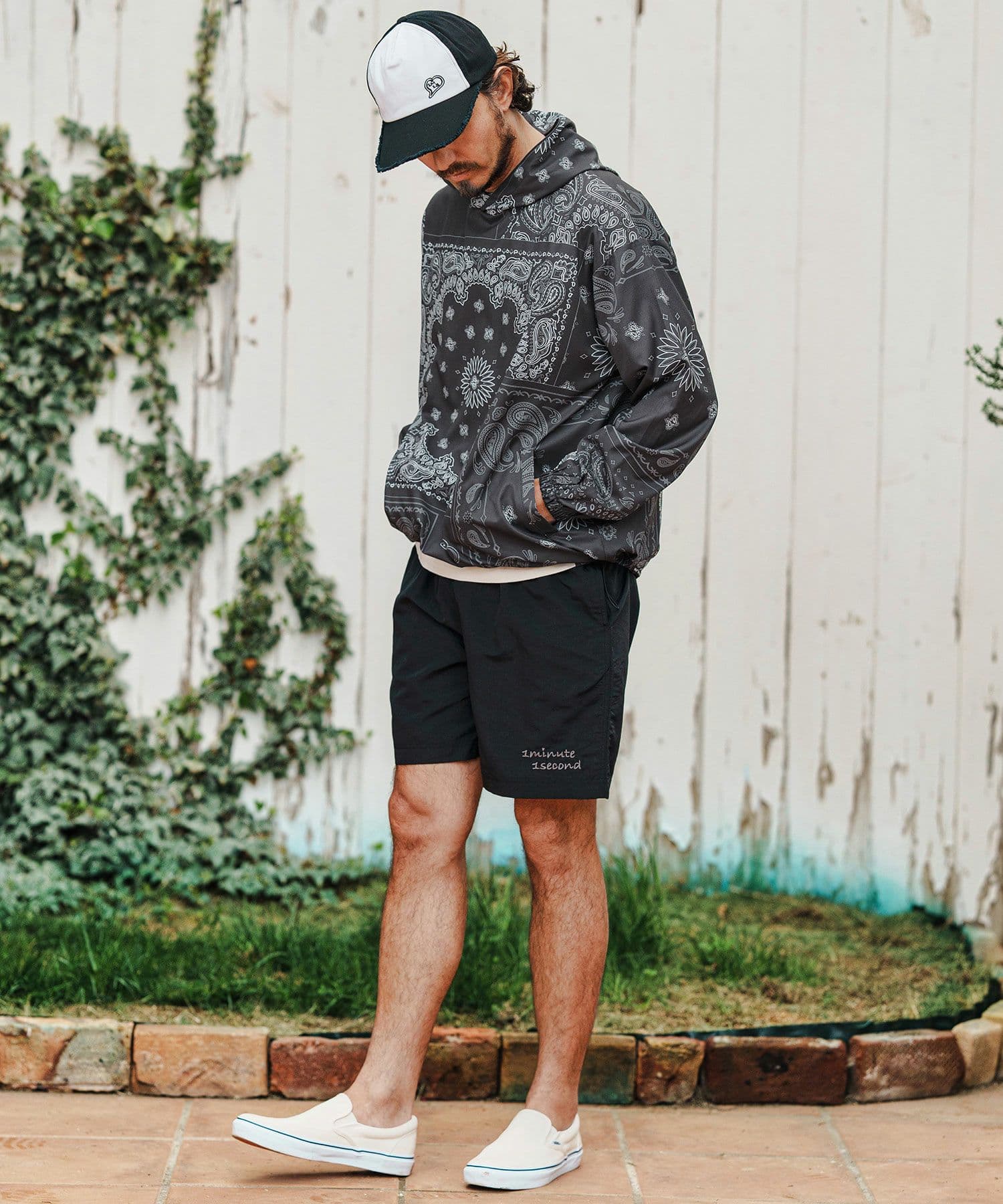 【Men's】ペイズリー柄フーディーブルゾン
