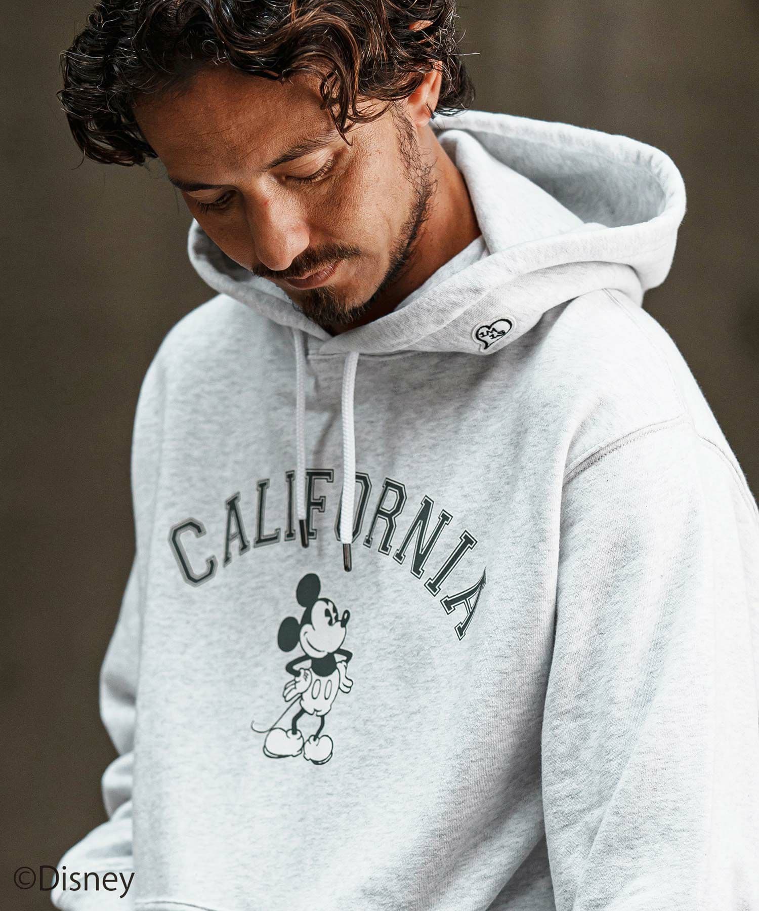 【Men's】ミッキーマウスプリントパーカー