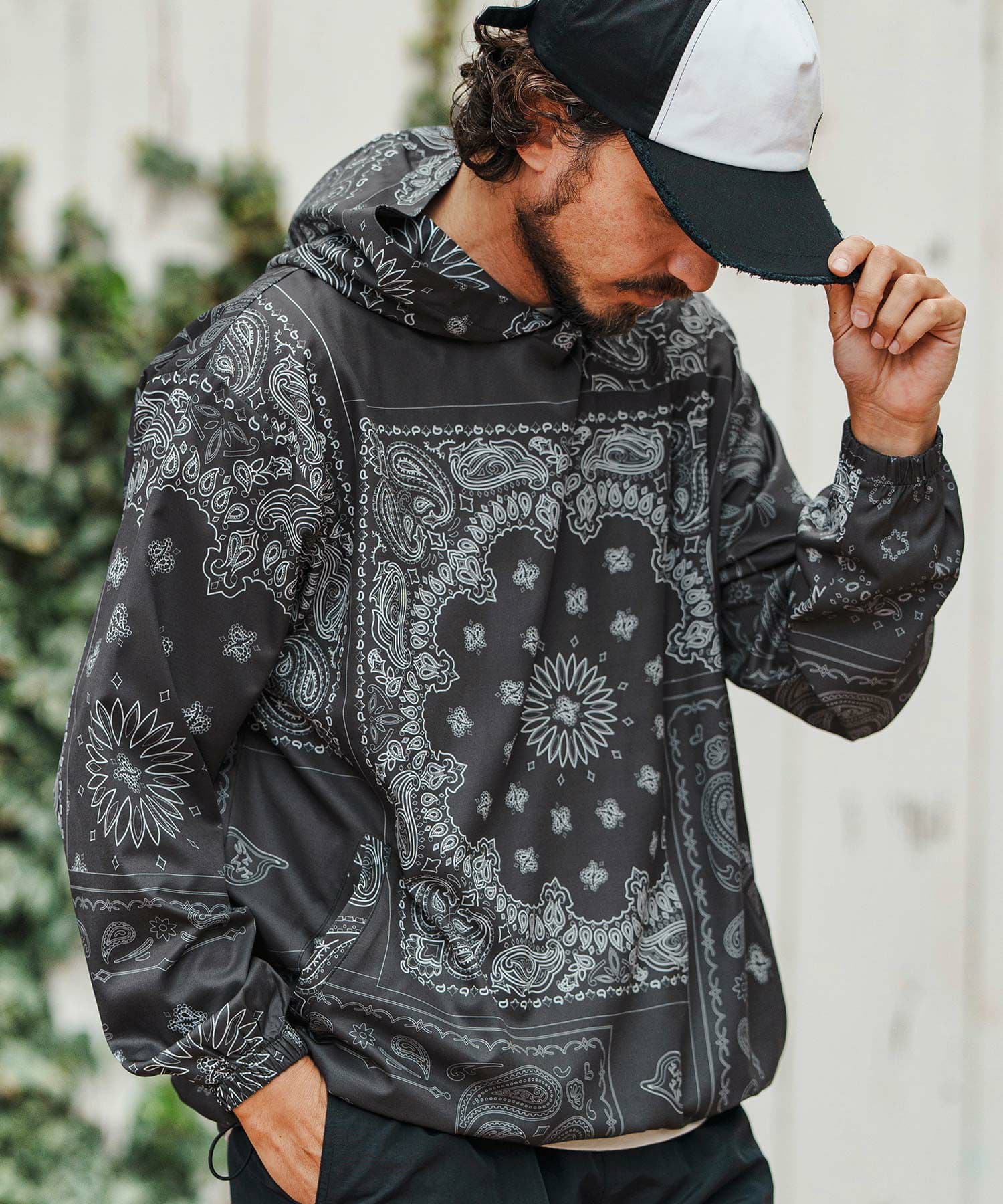 【Men's】ペイズリー柄フーディーブルゾン